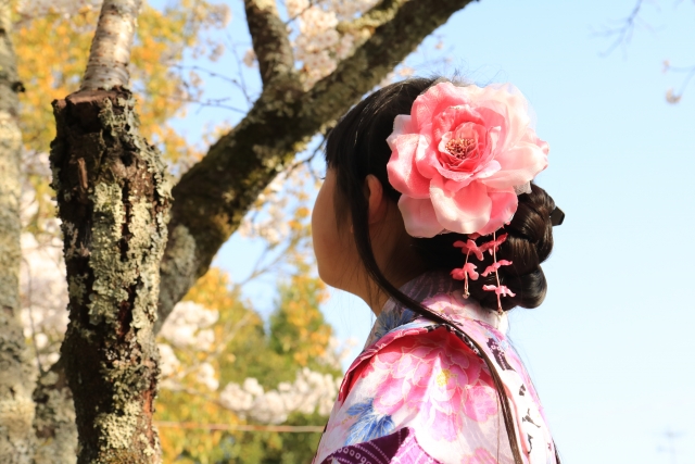 レトロな袴スタイルが小学生に人気の理由