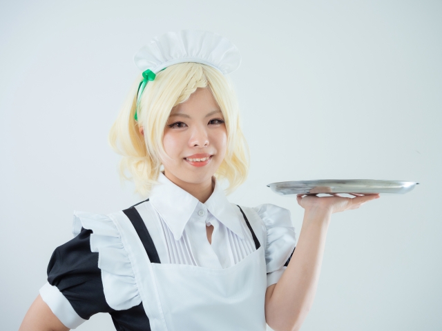 ハロウィンでメイド服コスプレに挑戦！