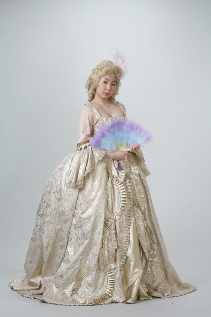 カテゴリーIの衣裳の画像